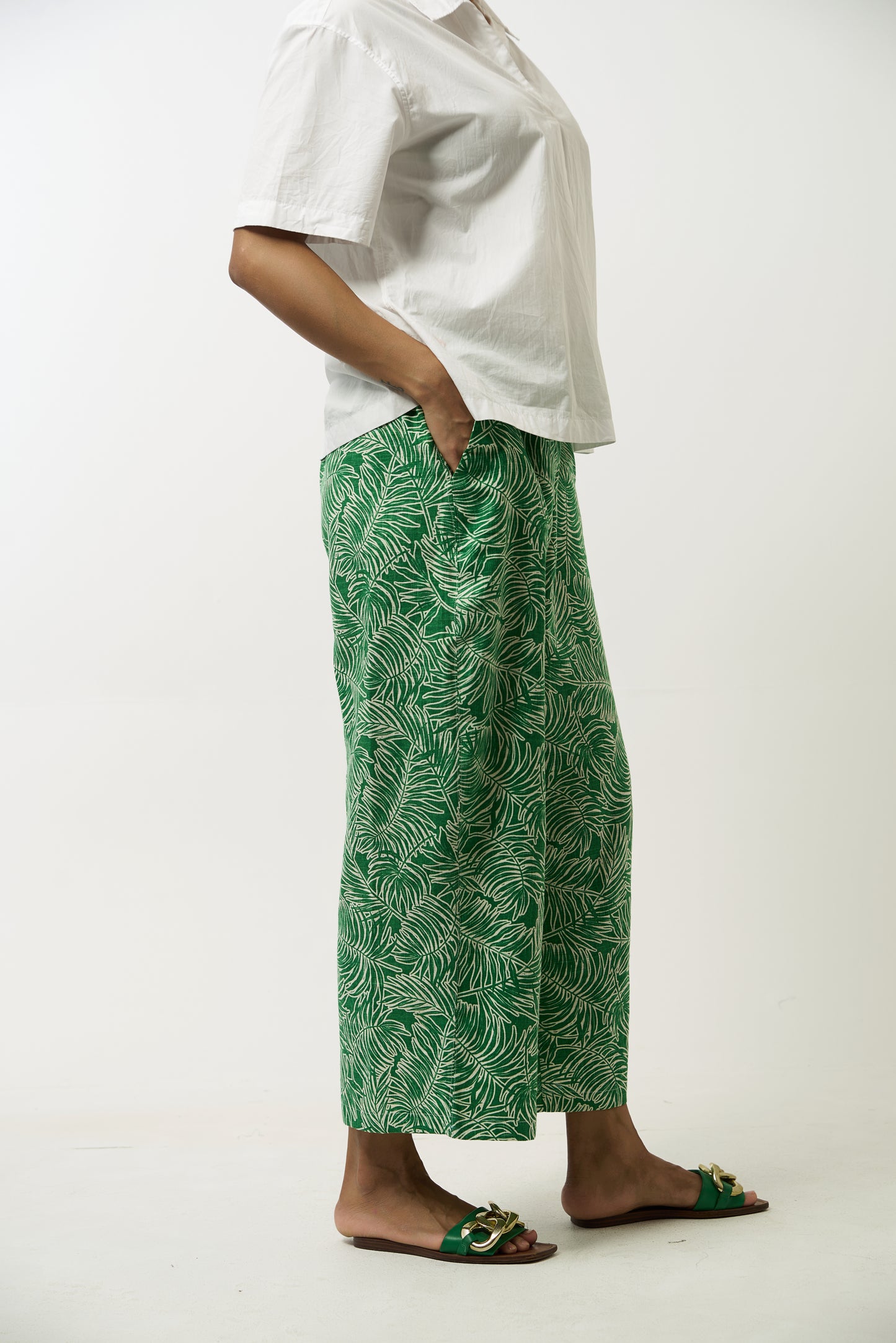 Parrot green straight pants